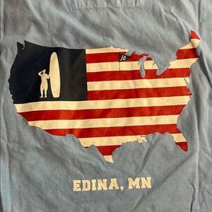 Johnnie-O USA Flag Graphic T-Shirt size Small